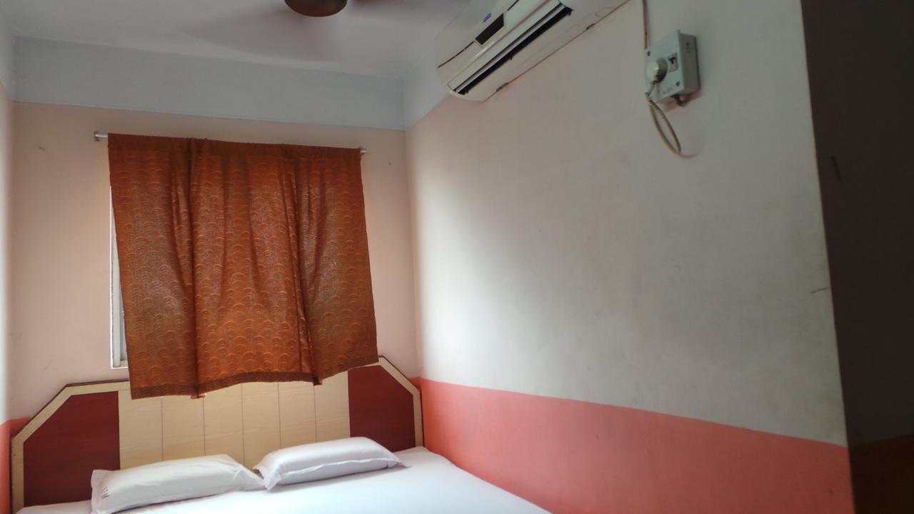 M.P.M. Guest House Пондичери Екстериор снимка