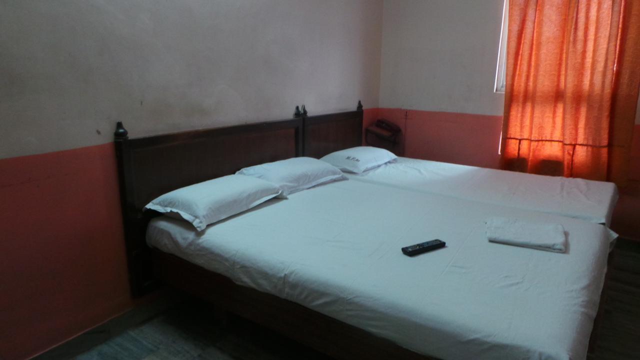 M.P.M. Guest House Пондичери Екстериор снимка