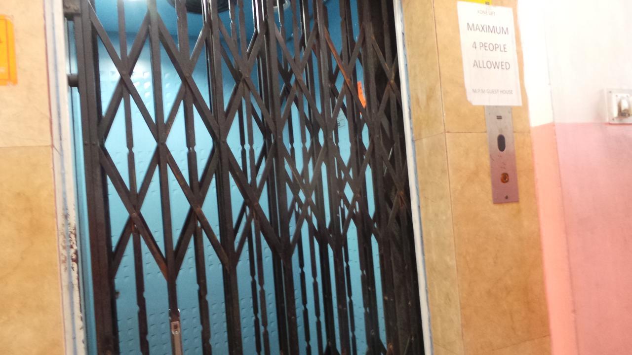 M.P.M. Guest House Пондичери Екстериор снимка