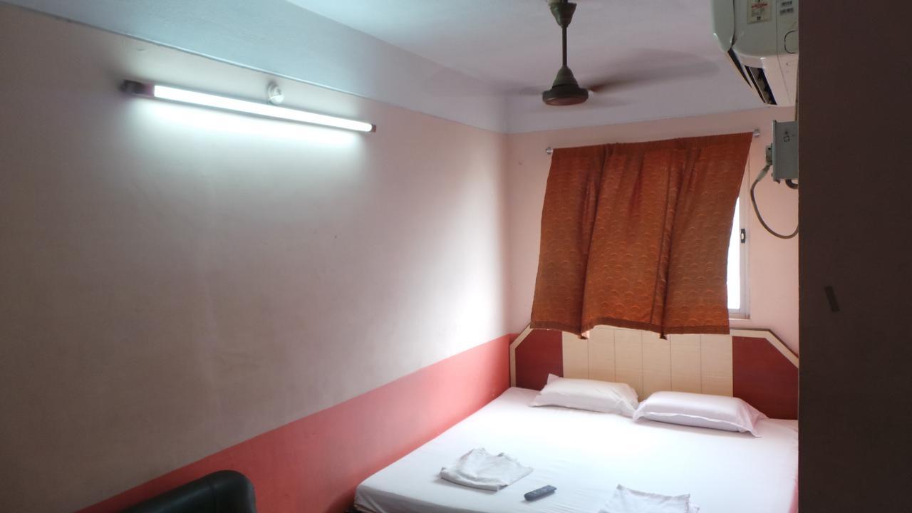M.P.M. Guest House Пондичери Екстериор снимка